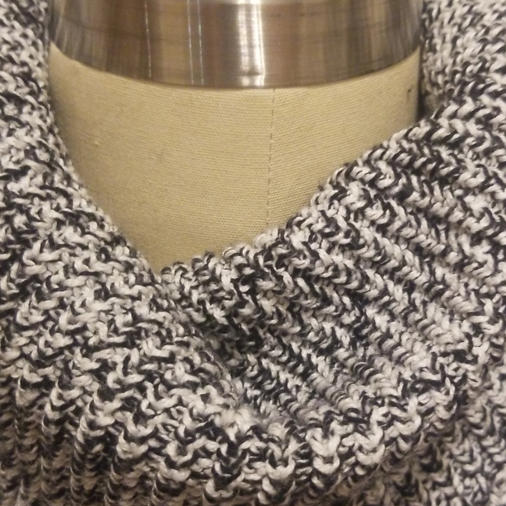 đ„ ABERCROMBIE & FITCH Marble Sweater Medium - Picture 4 of 8